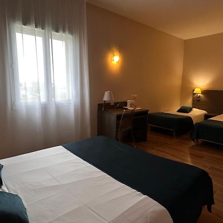 Hotel Caiman Пиерлат Екстериор снимка